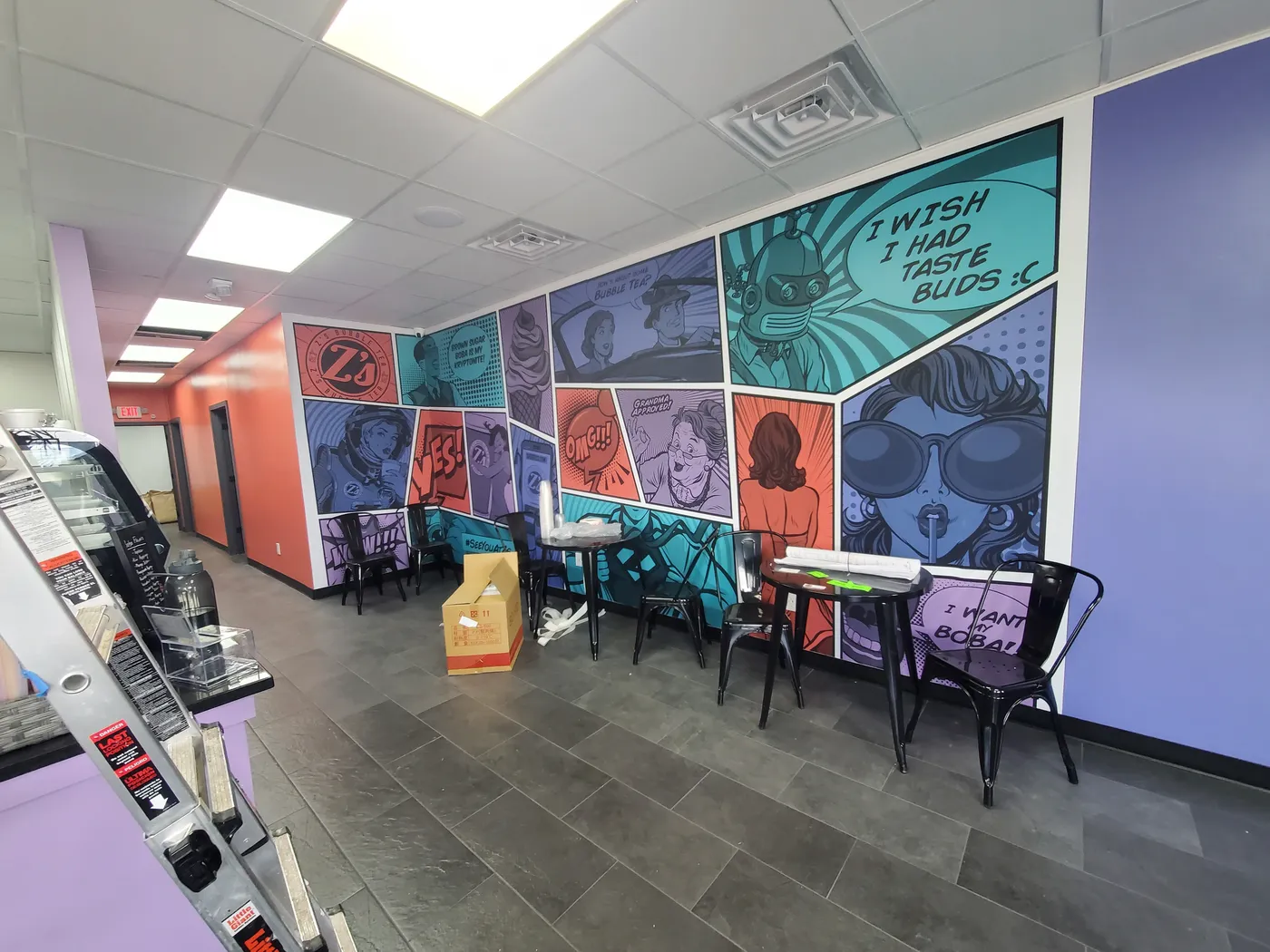 Z's – Comic-style wall wrap
