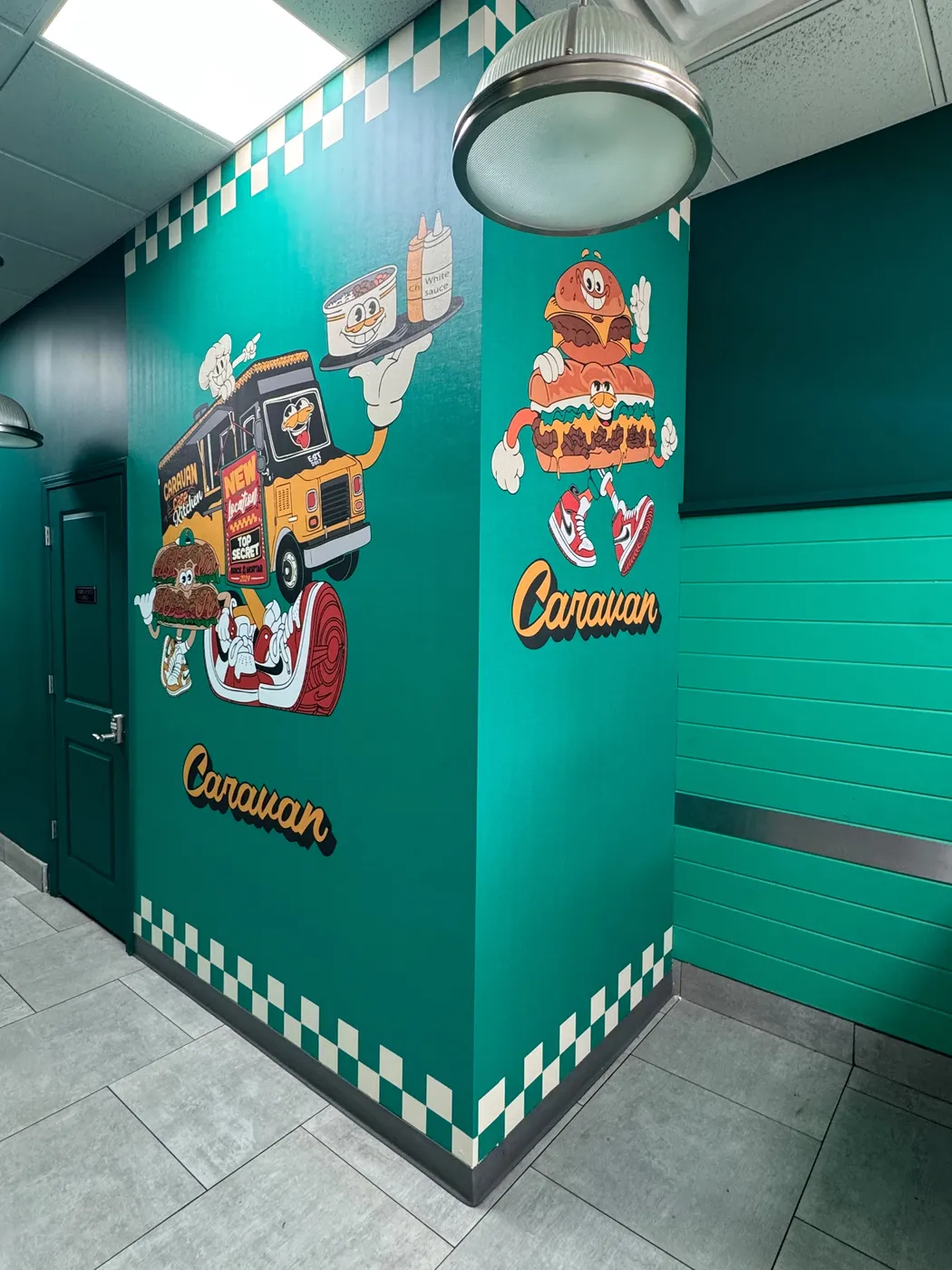 Caravan Kitchen – Floor-to-ceiling wall wrap