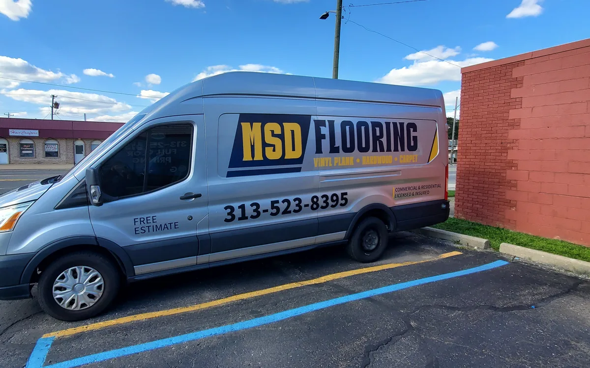MSD Flooring van graphics